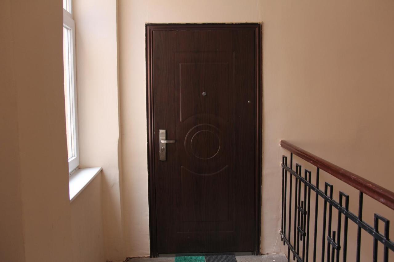 Apartments Domovik ,Kirilla I Mefodiya, 5 Мукачеве Екстериор снимка